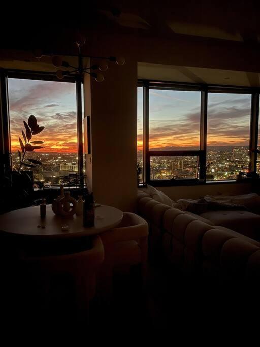 Luxury Highrise Condo Downtown La Los Angeles Esterno foto